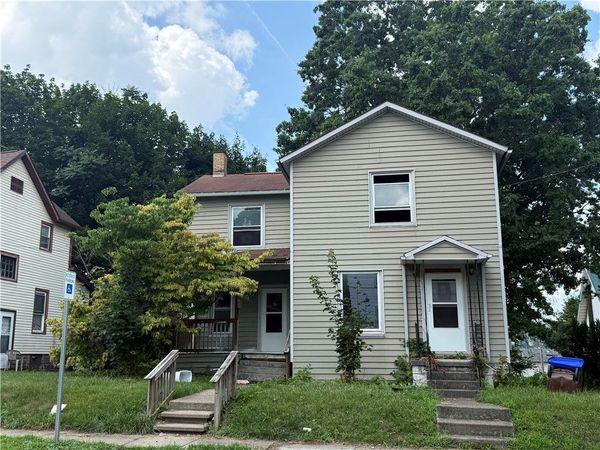 193 3rd Ave, Sharon, PA 16146