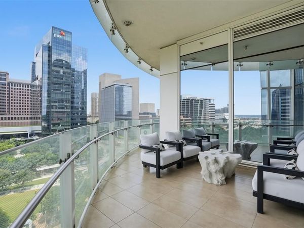 1918 Olive Street, Unit 704, Dallas, TX 75201
