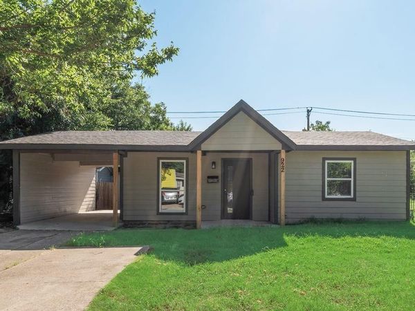 922 NE 33RD Street, Grand Prairie, TX 75050