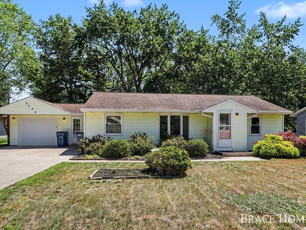 3284 N 146th Avenue, Holland, MI 49424