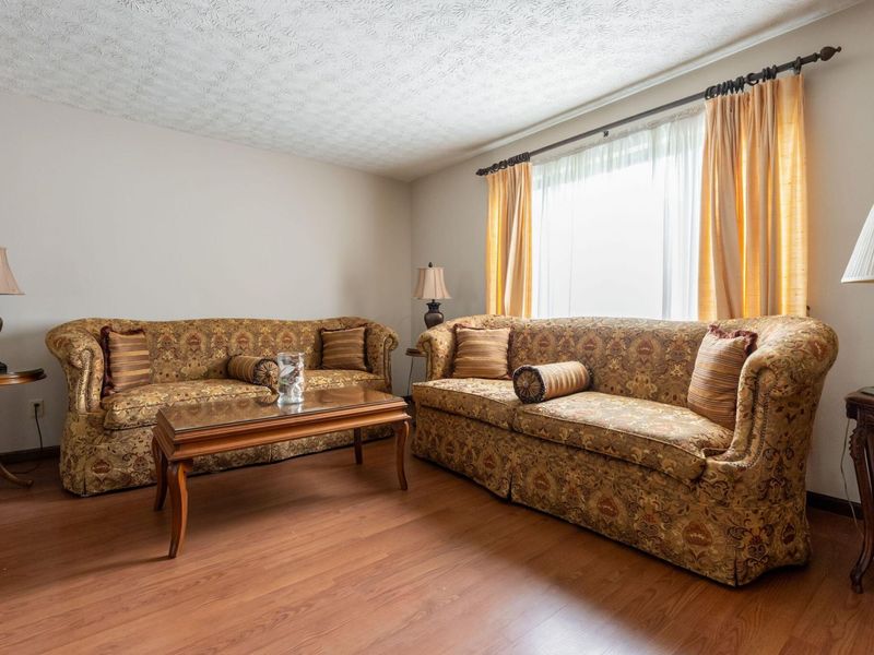 10233 N Crosset Hill Drive, Pickerington, OH 43147 Photo 7