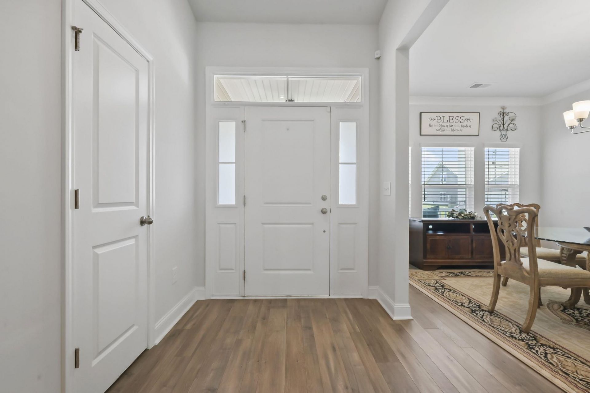 1080 Harbison Circle  Photo 4