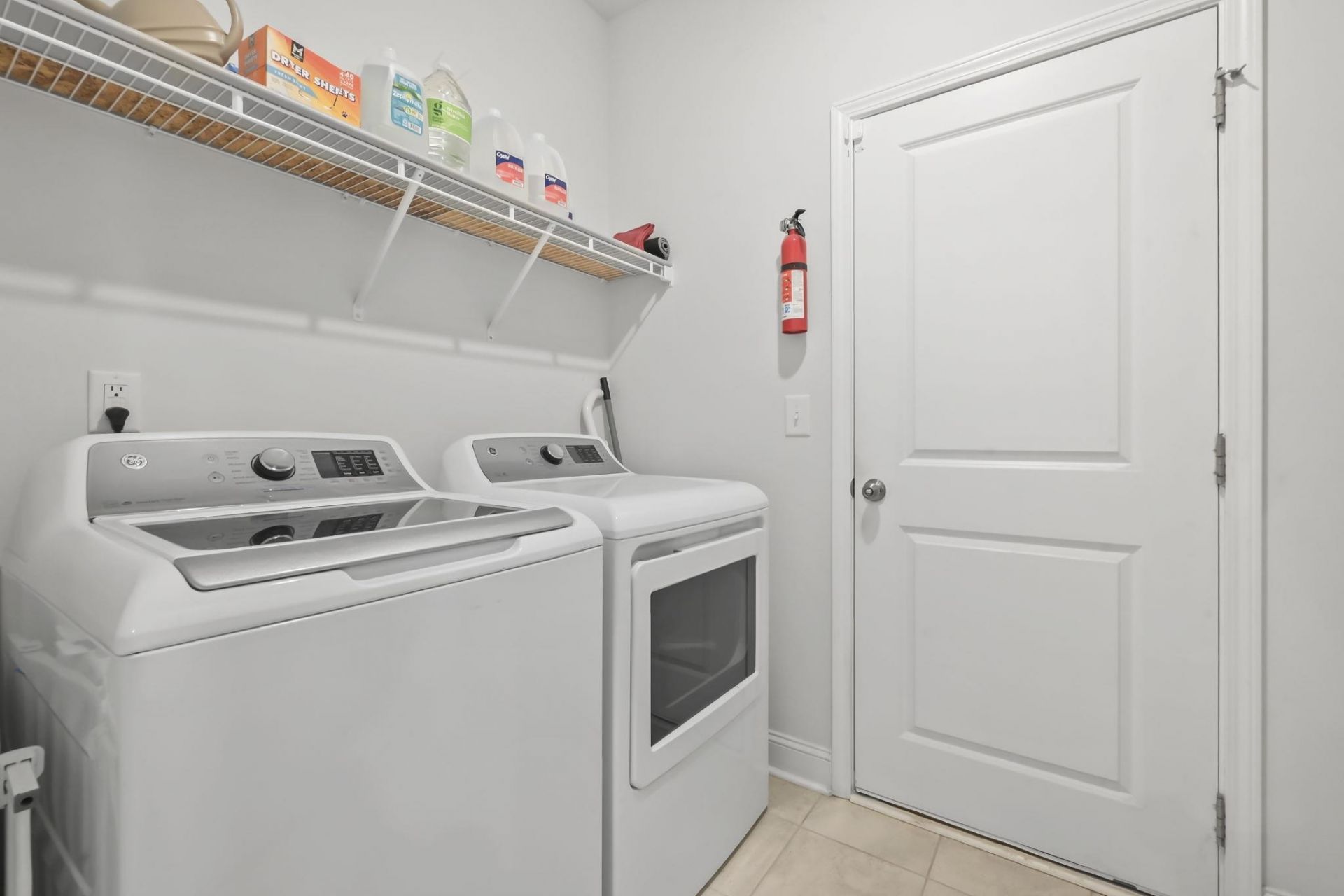 1080 Harbison Circle  Photo 6