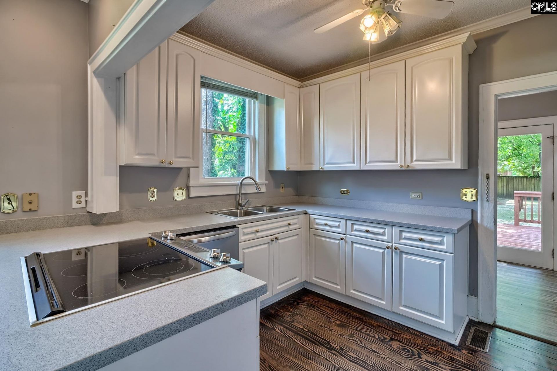 529 Michaelmas (aka M) Avenue  Photo 14