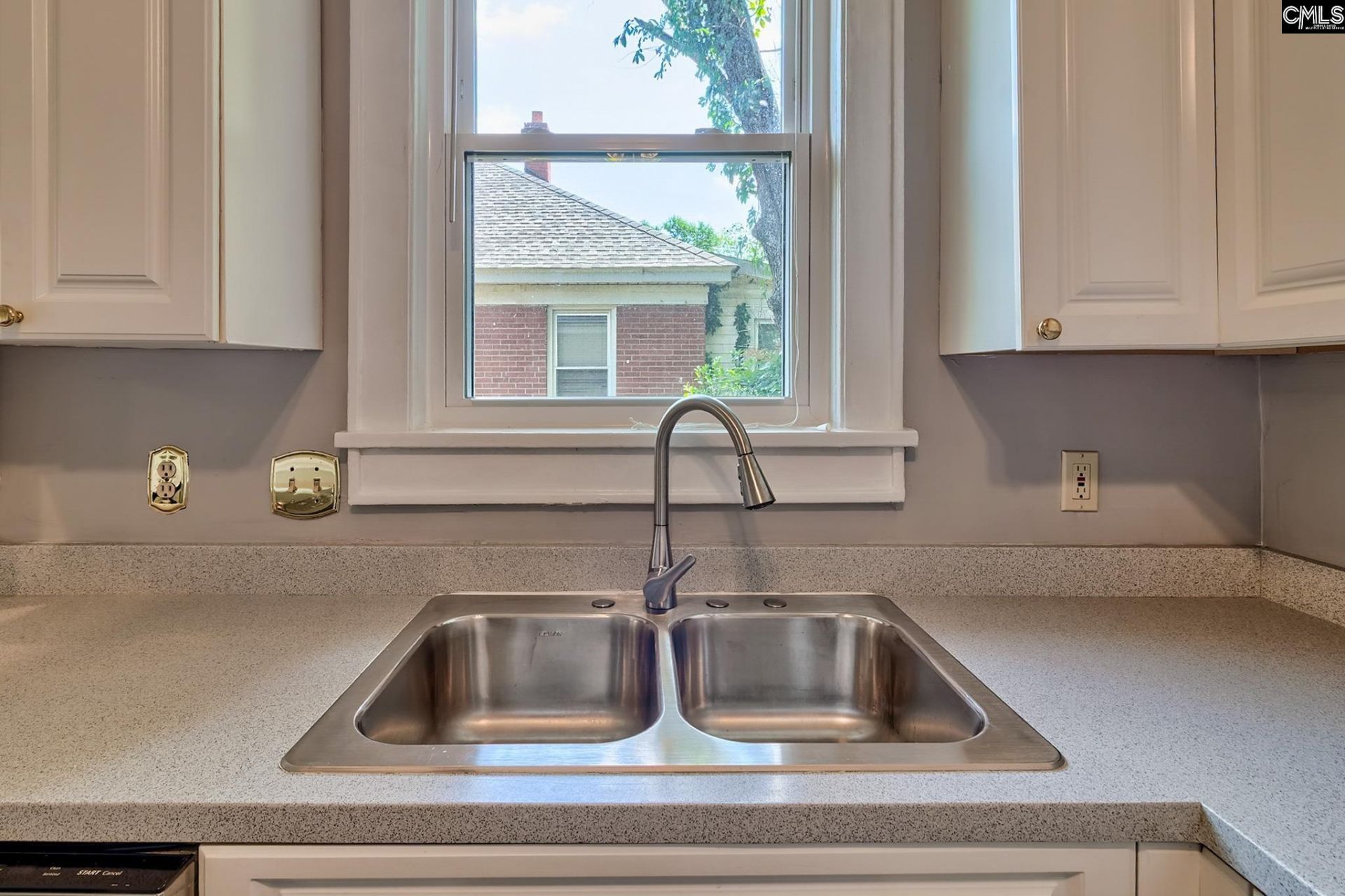529 Michaelmas (aka M) Avenue  Photo 15