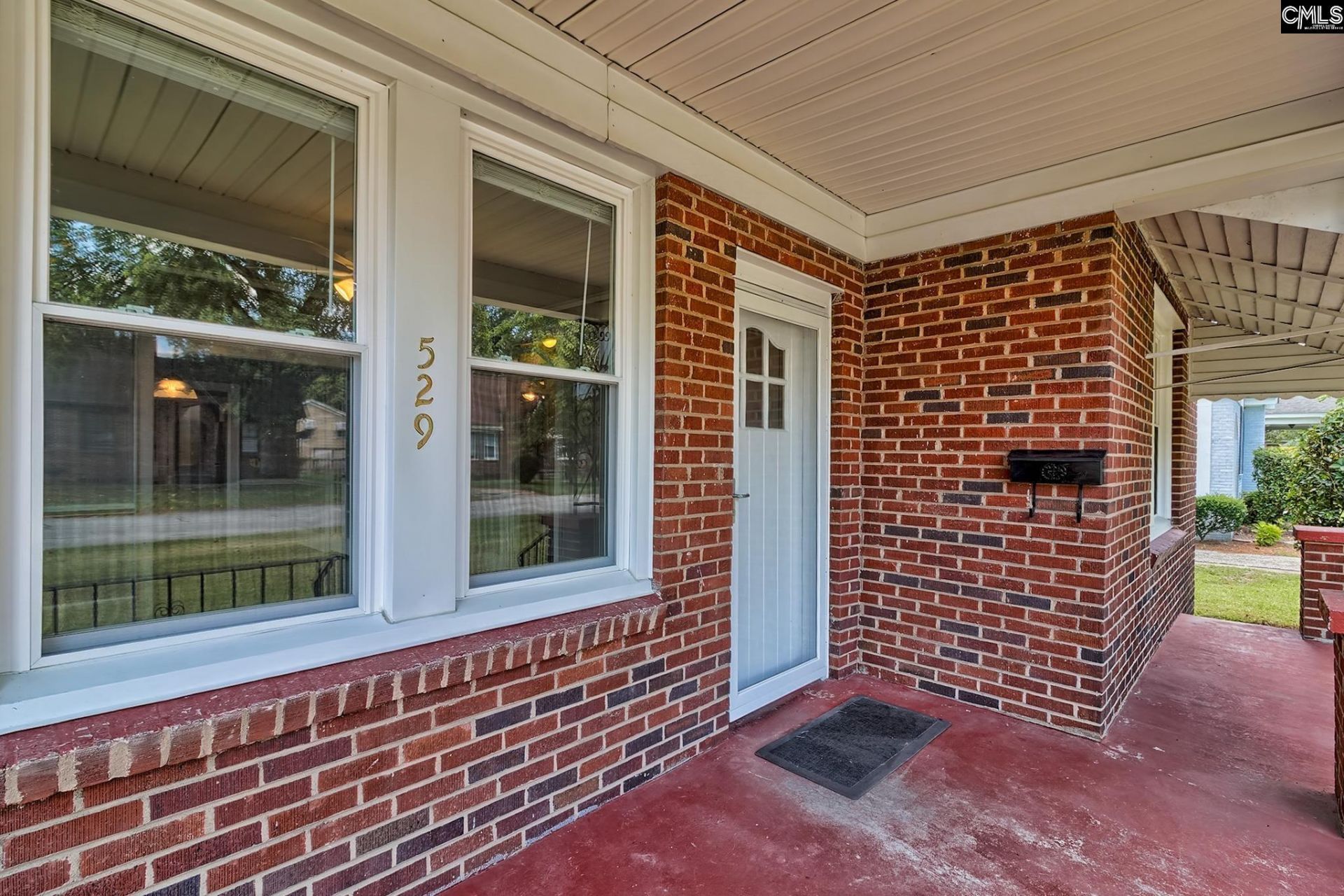 529 Michaelmas (aka M) Avenue  Photo 4
