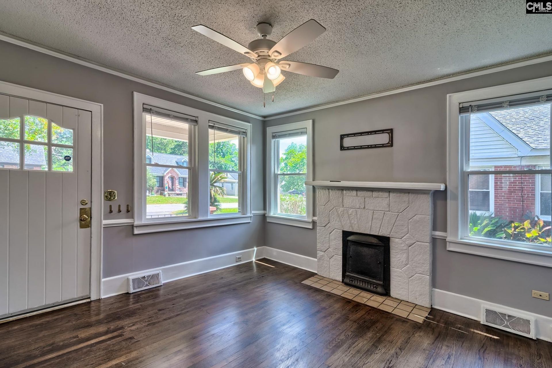 529 Michaelmas (aka M) Avenue  Photo 8