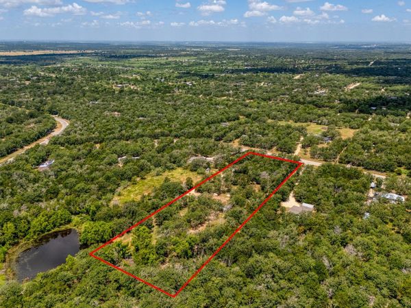 229 Green Mountain DR, Cedar Creek, TX 78612