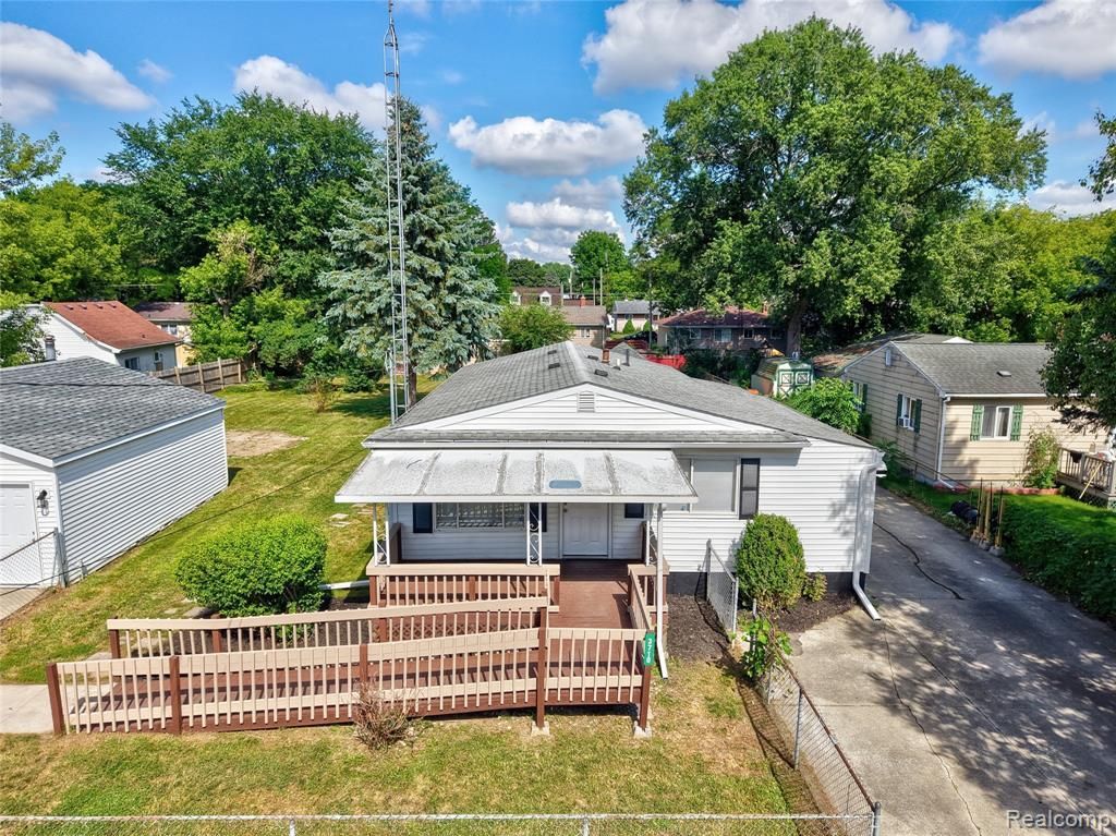 3710 Branch Road, Flint, MI 48506 Main Photo
