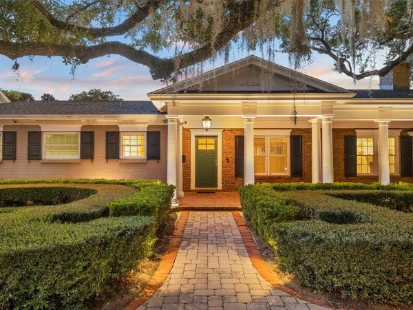 2410 LAKE SHORE DRIVE, ORLANDO, FL 32803