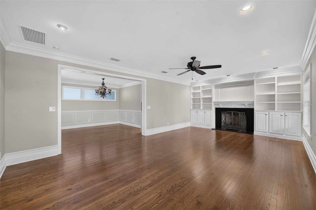 2410 Lake Shore Drive, Orlando, FL 32803 Photo