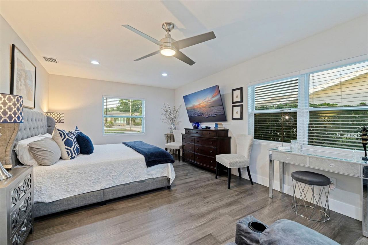 200 Park Street N, Saint Petersburg, FL 33710 Photo