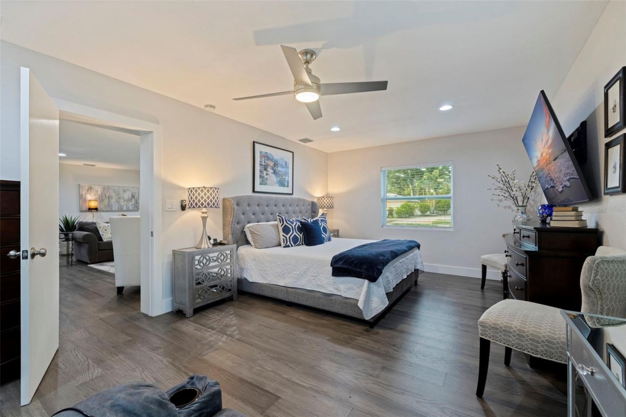 200 Park Street N, Saint Petersburg, FL 33710 Photo