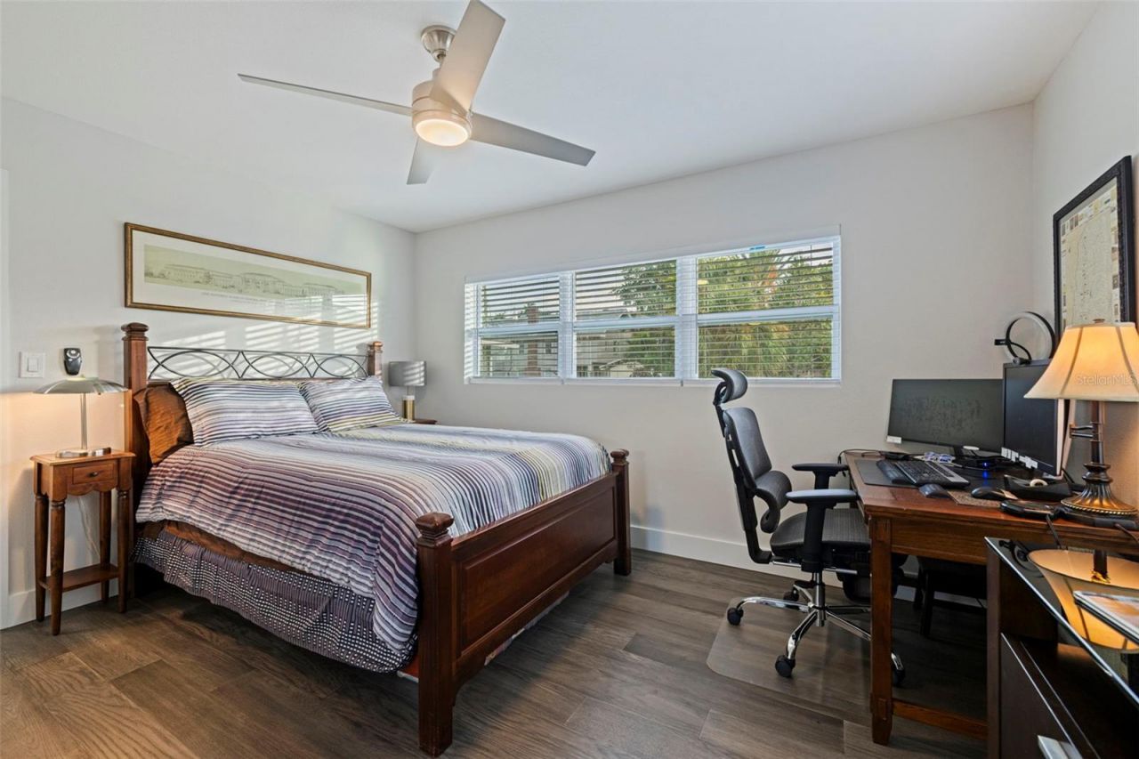 200 Park Street N, Saint Petersburg, FL 33710 Photo