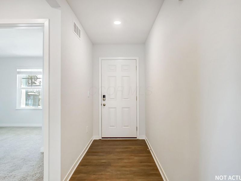 1137 Sherwood Loop, Bellefontaine, OH 43311 Photo 6