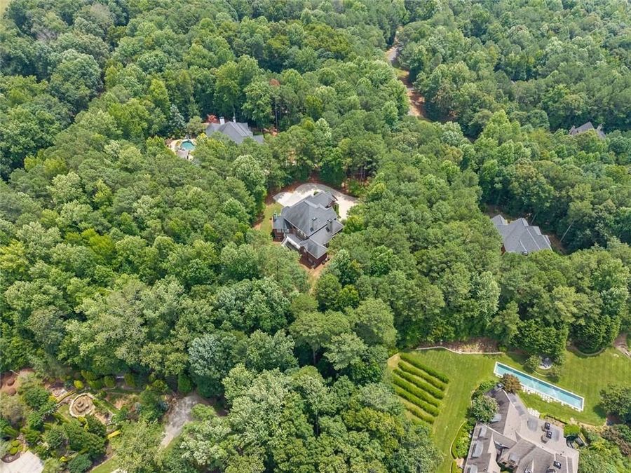 Property Image 100