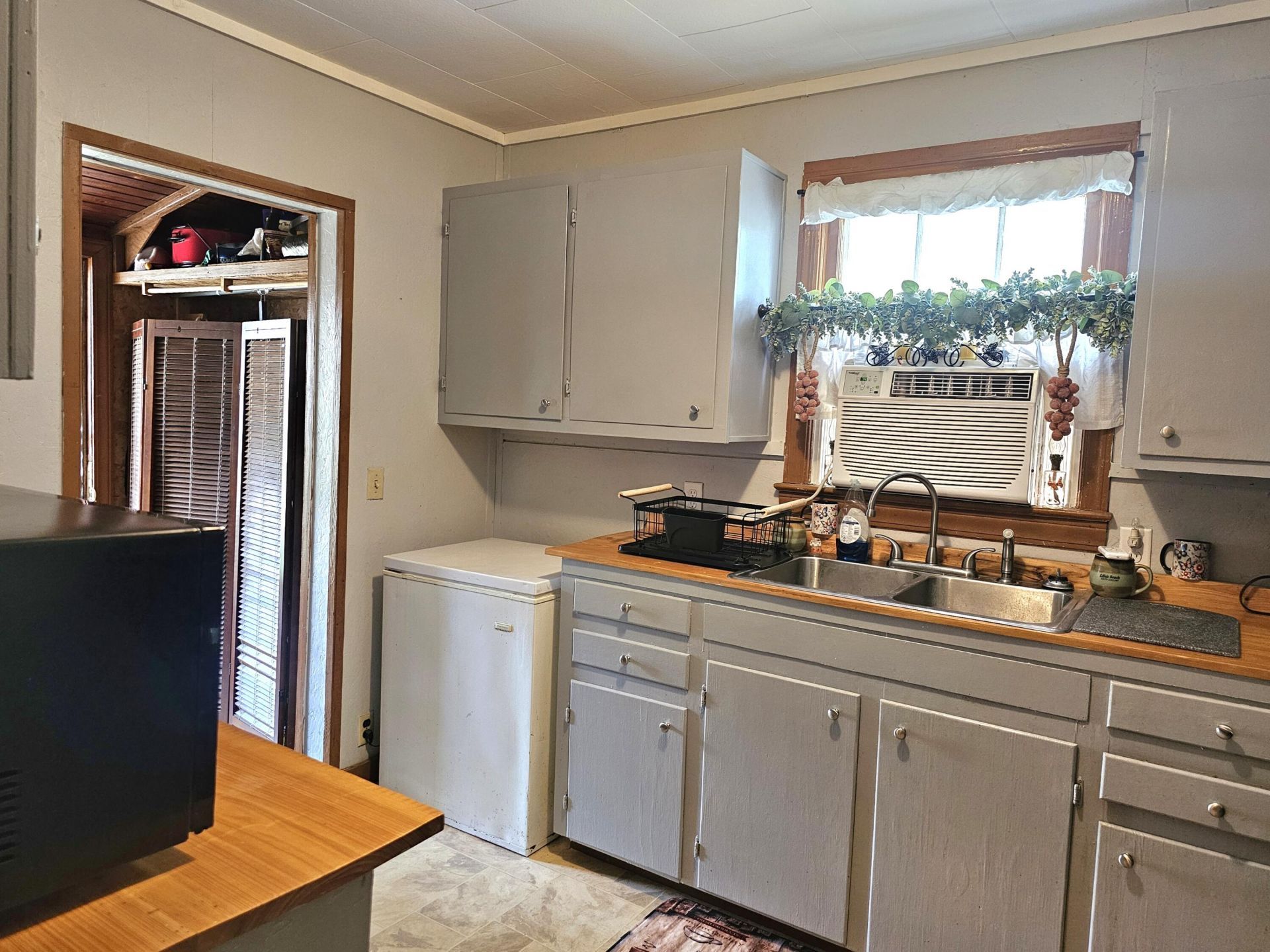 205 Forest Circle Photo 7