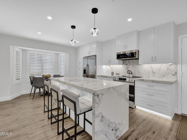 4760 W WAHALLA Lane, Glendale, AZ 85308