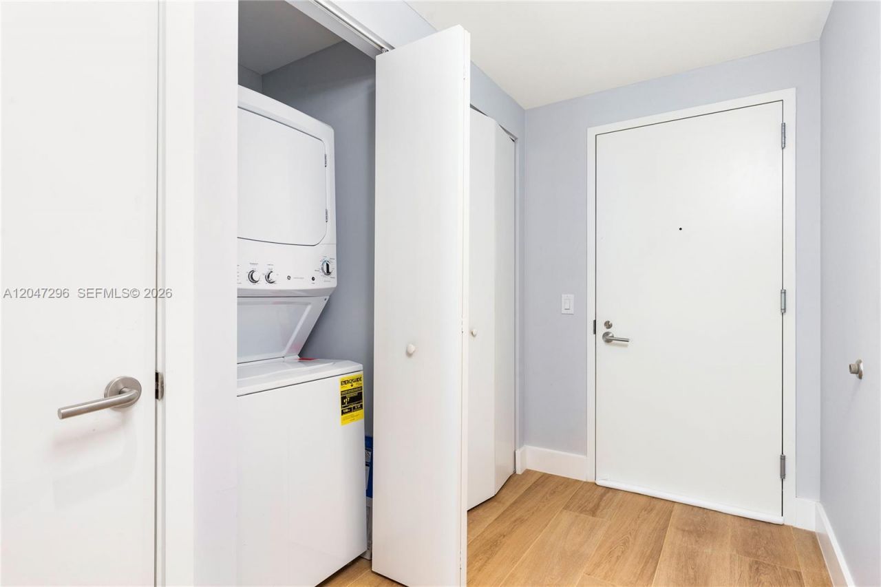 501 NE 31st St , Unit 1710, Miami, FL 33137 Photo