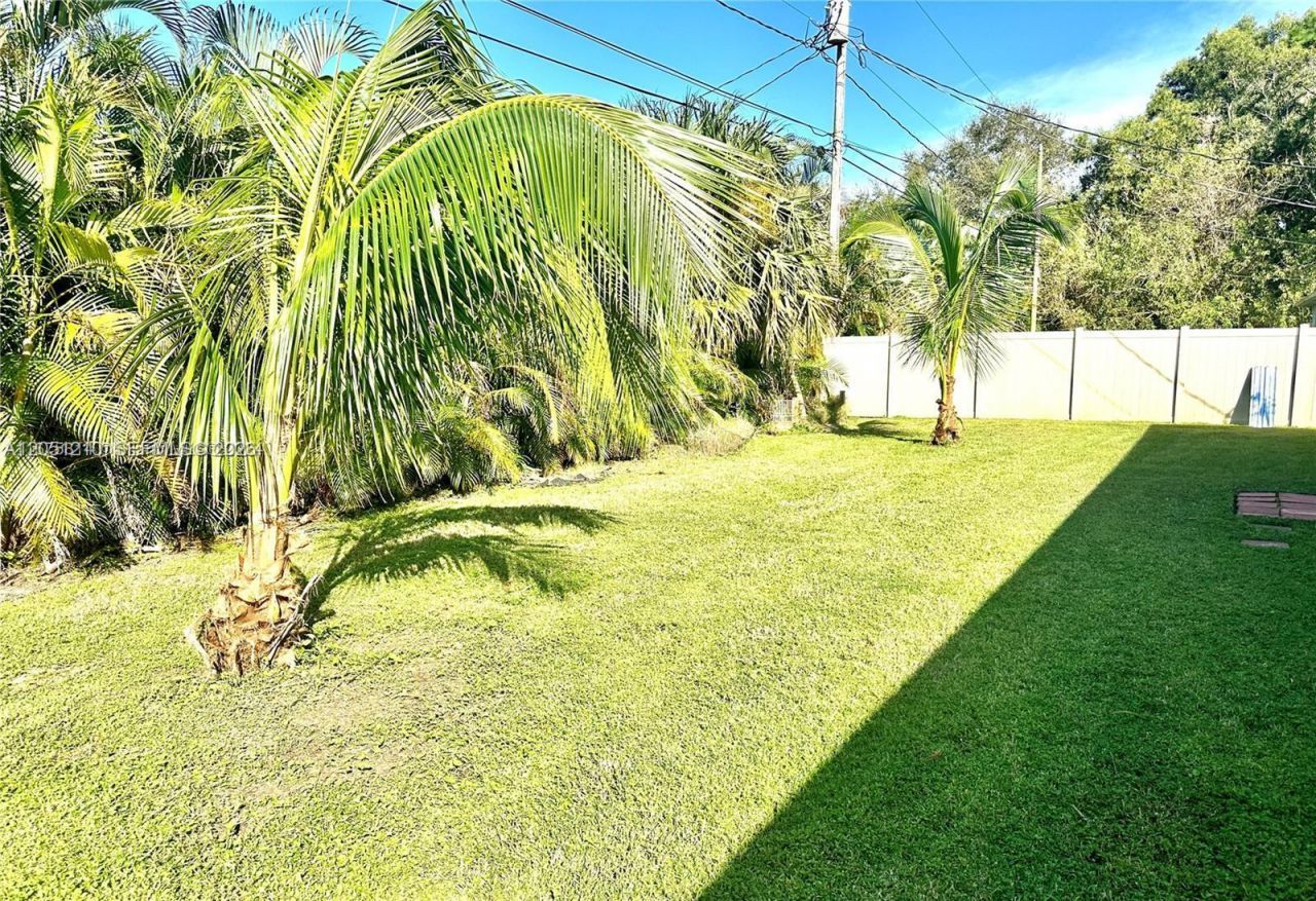 4900 NW Ironton Ave , Port Saint Lucie, FL 34983 Photo