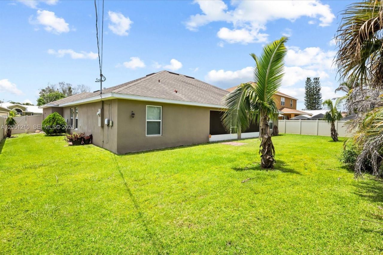 4900 NW Ironton Ave, Port Saint Lucie, FL 34983 Photo