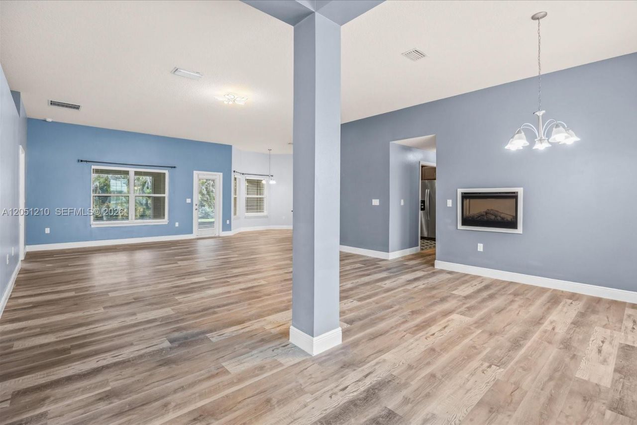 4900 NW Ironton Ave, Port Saint Lucie, FL 34983 Photo