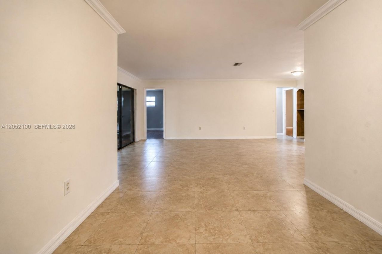 9320 NW 13th St, Pembroke Pines, FL 33024 Photo