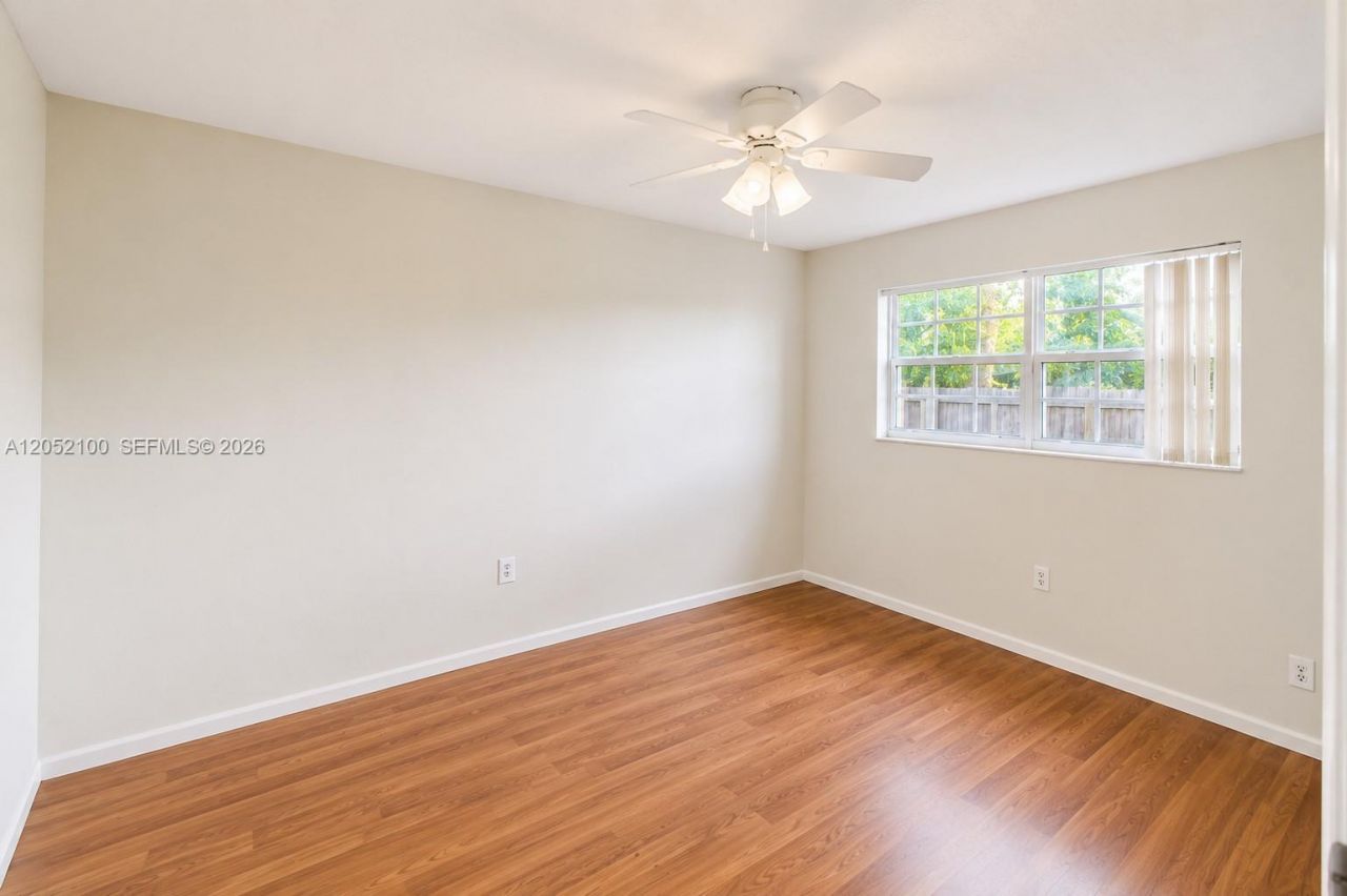 9320 NW 13th St, Pembroke Pines, FL 33024 Photo