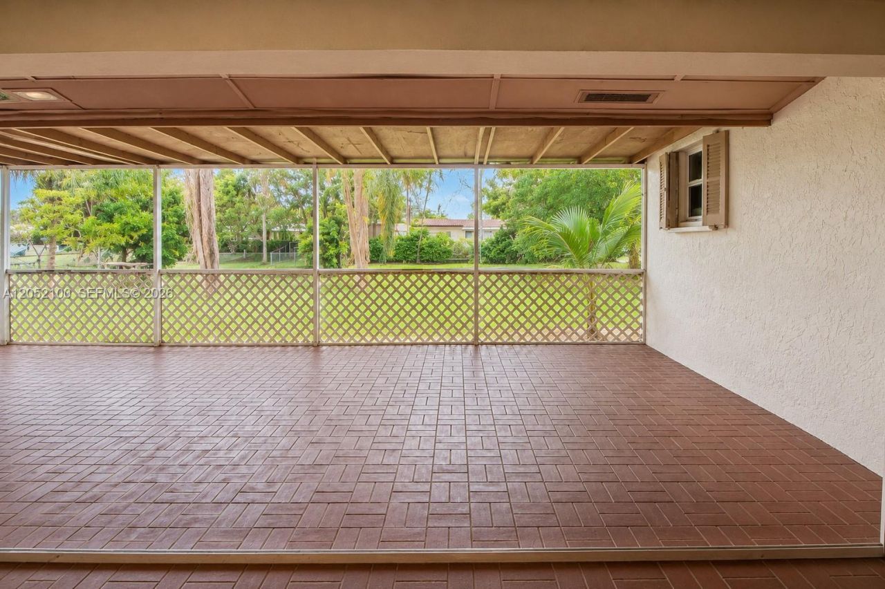 9320 NW 13th St, Pembroke Pines, FL 33024 Photo