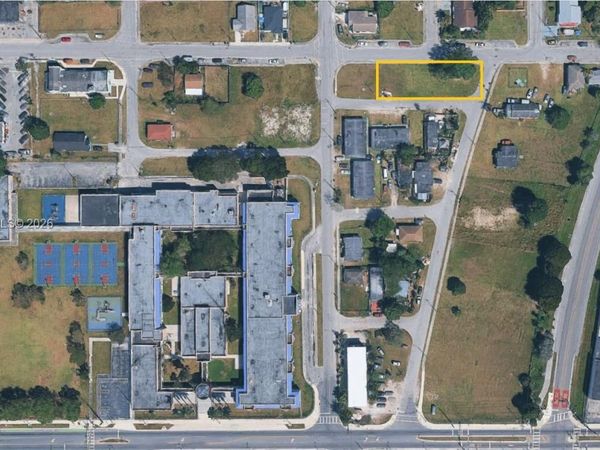 321 SW 6 street , Homestead, FL 33030