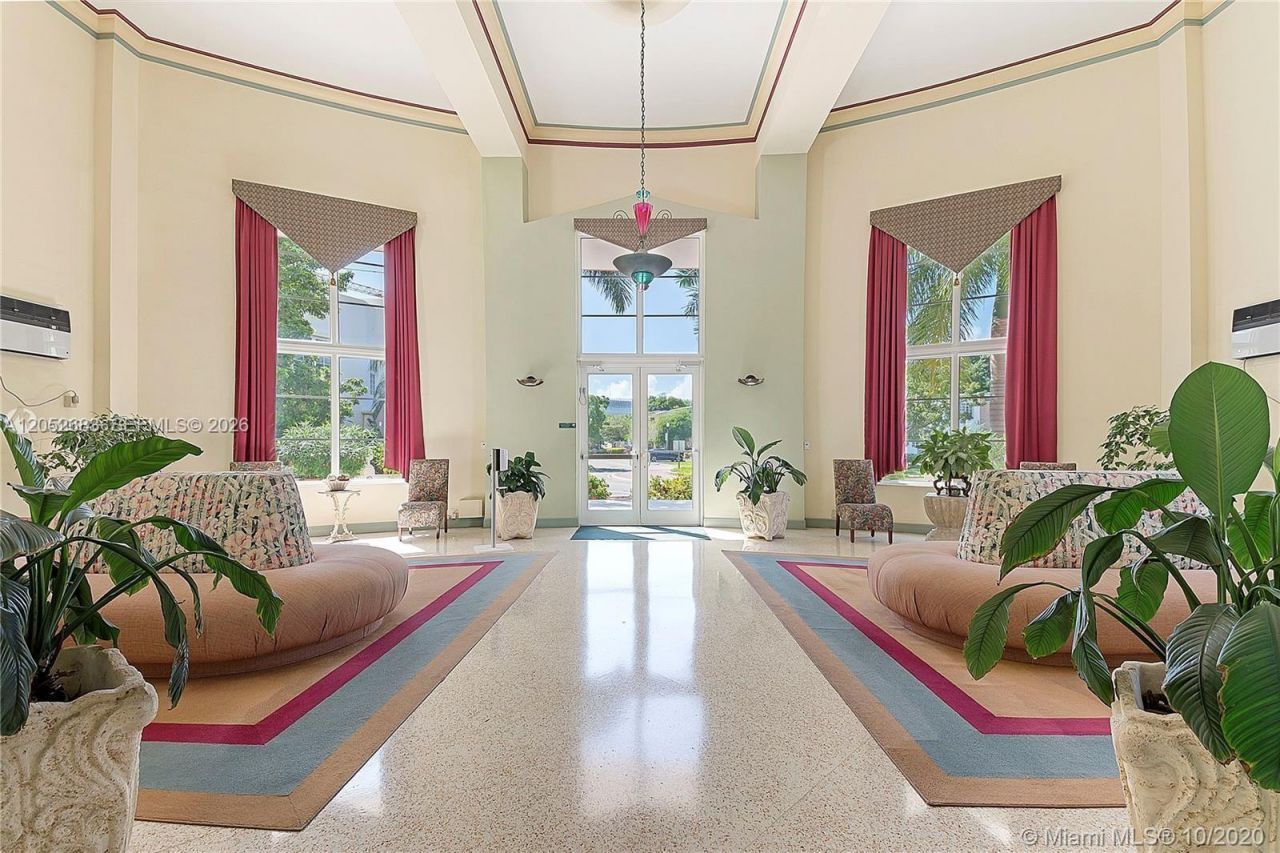 255 W 24th St , Unit 302, Miami Beach, FL 33140 Photo