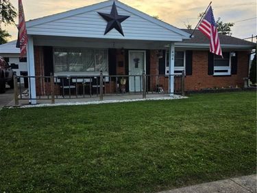 404 Pinewood Avenue, Piqua, OH 45356
