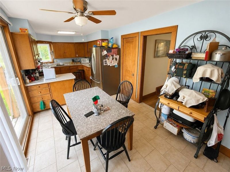 17835 Chillicothe, Chagrin Falls, OH 44023 Photo 3