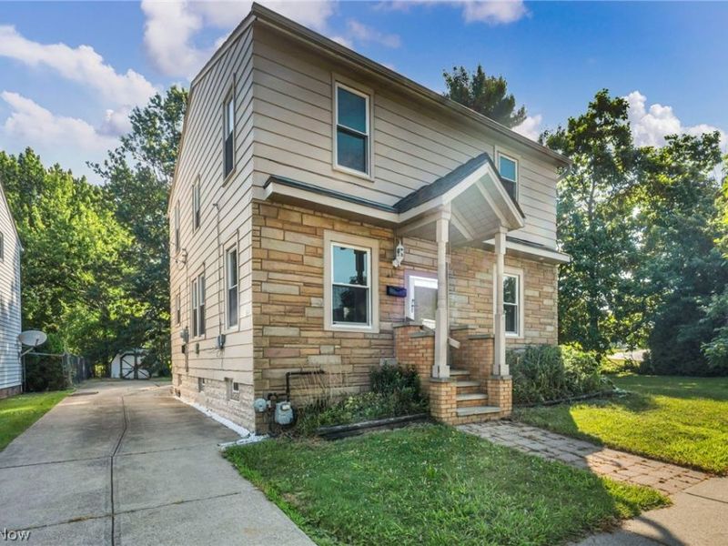 1925 Robindale Street, Wickliffe, OH 44092 Photo 3
