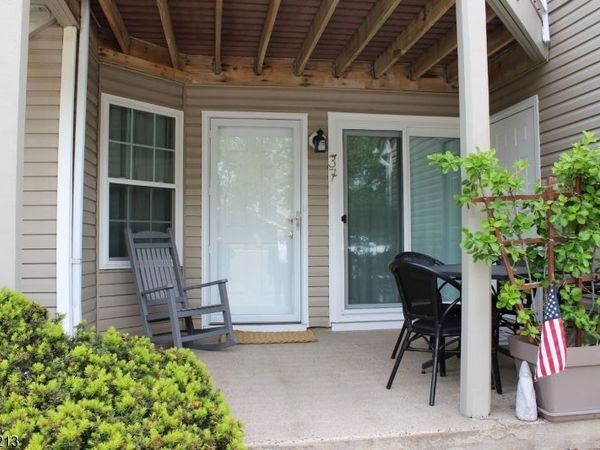 37 Ray Court Ondo, Bedminster, NJ 07921