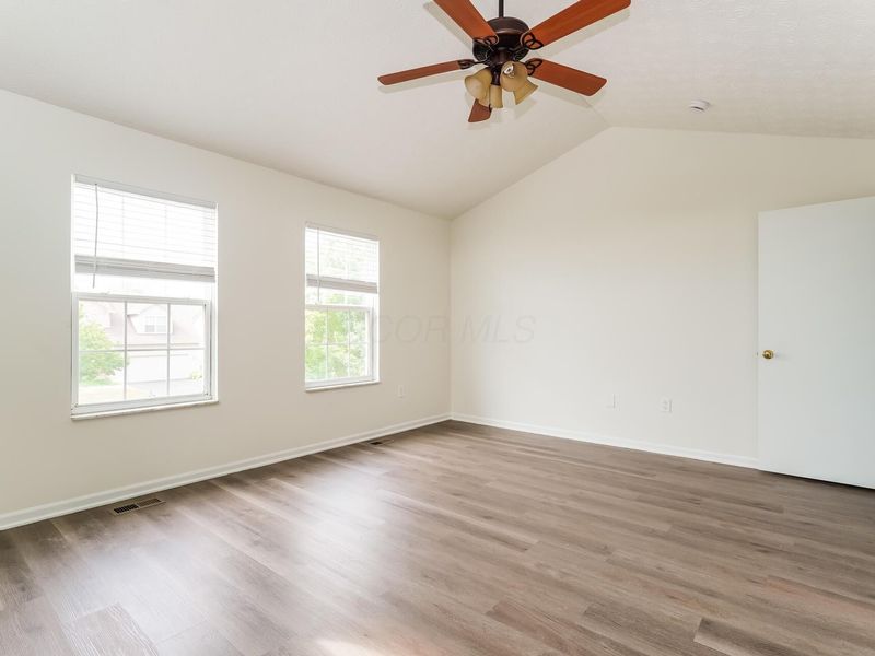4284 Promenade Avenue , Grove City, OH 43123 Photo 10