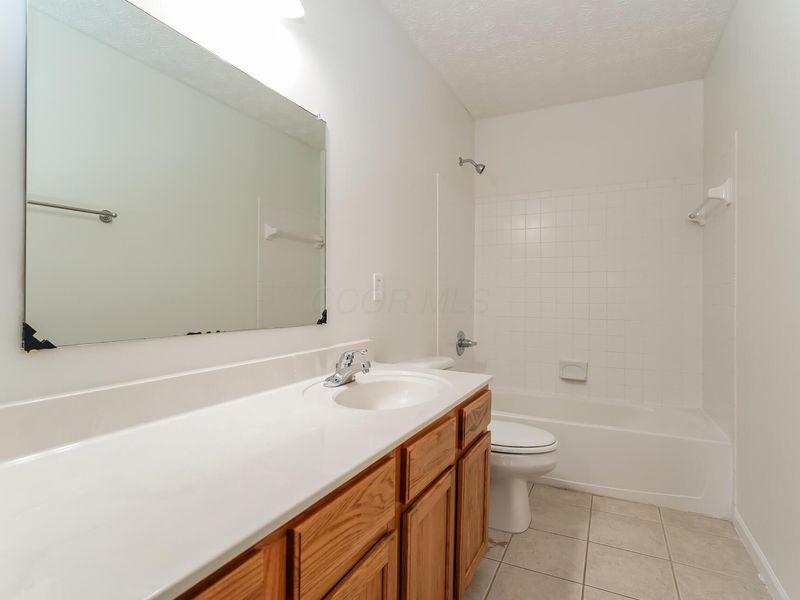 4284 Promenade Avenue , Grove City, OH 43123 Photo 13