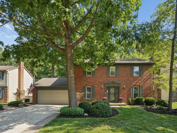 7431 Saunderlane Road, Columbus, OH 43235