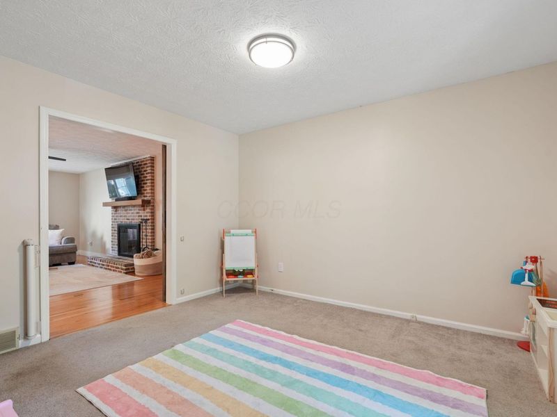 7431 Saunderlane Road, Columbus, OH 43235 Photo 18