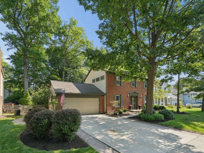 7431 Saunderlane Road, Columbus, OH 43235 Photo 4