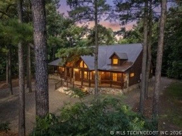 47 Red Berry Trail , Broken Bow, OK 74728