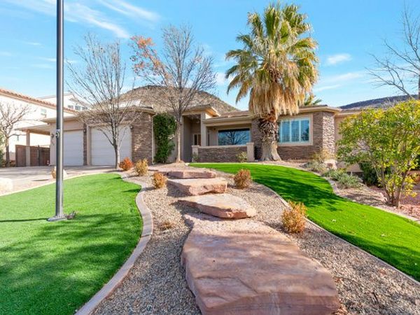 304 N STONE MOUNTAIN DR W, St. George, UT 84770