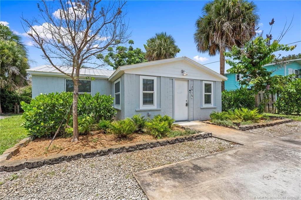 3915 SE Salerno Road , Stuart, FL 34997 Photo