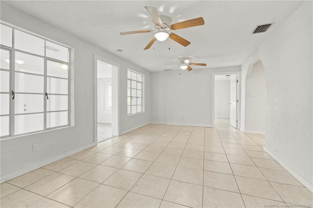 3915 SE Salerno Road , Stuart, FL 34997 Photo