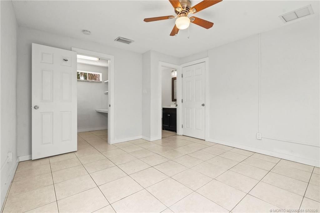 3915 SE Salerno Road , Stuart, FL 34997 Photo
