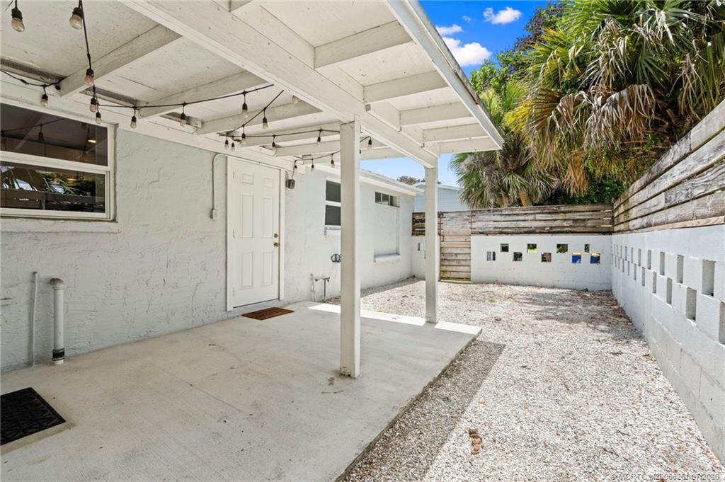 3915 SE Salerno Road , Stuart, FL 34997 Photo