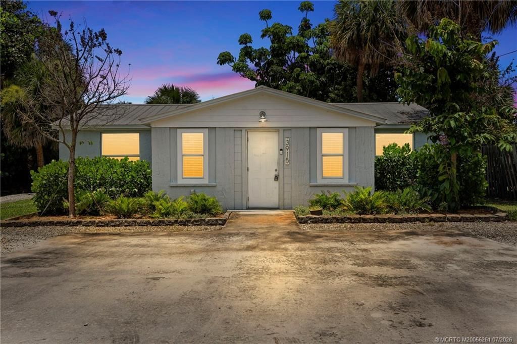 3915 SE Salerno Road , Stuart, FL 34997 Photo