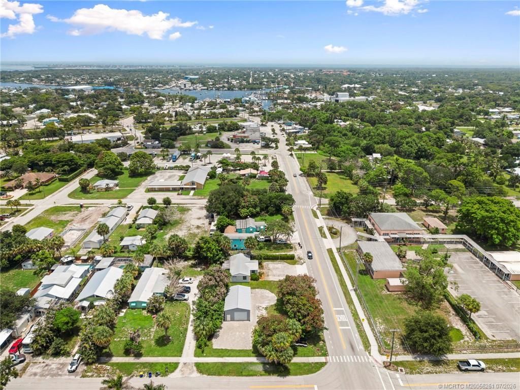 3915 SE Salerno Road , Stuart, FL 34997 Photo