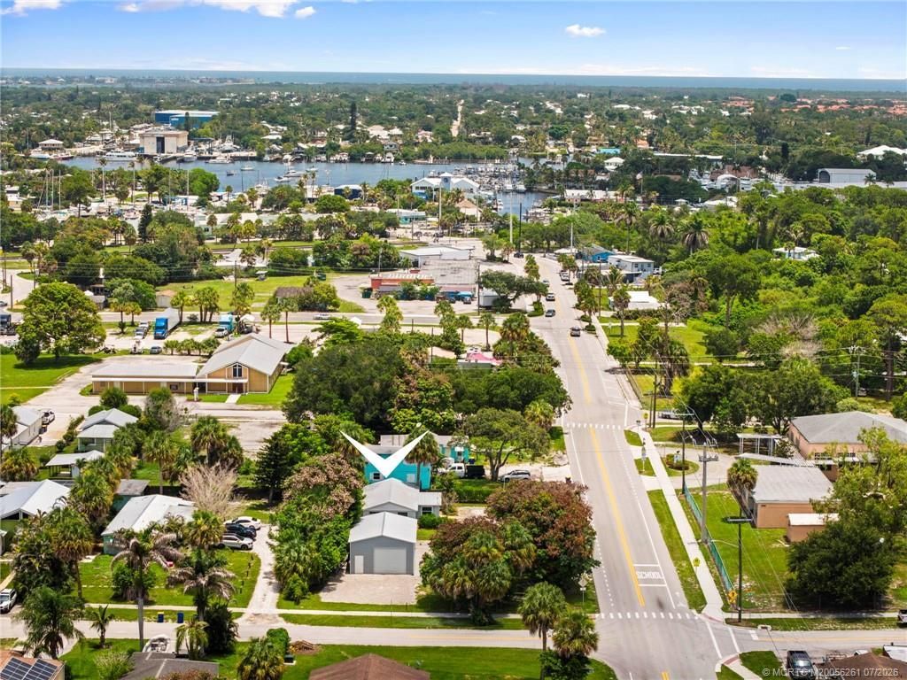3915 SE Salerno Road , Stuart, FL 34997 Photo