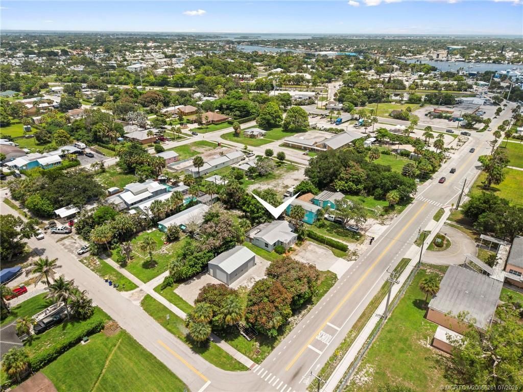 3915 SE Salerno Road , Stuart, FL 34997 Photo